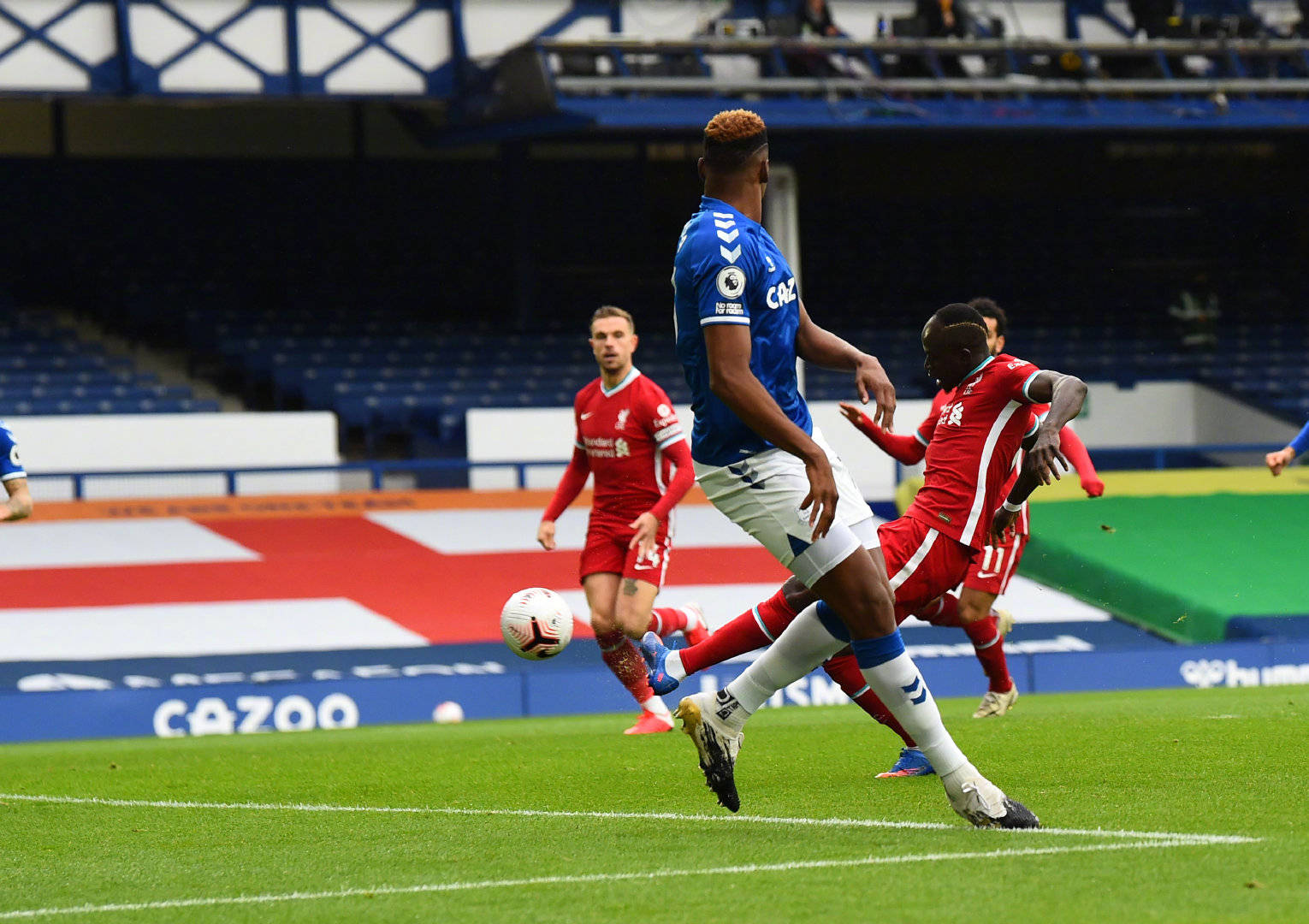 它不仅要求 它不仅要求